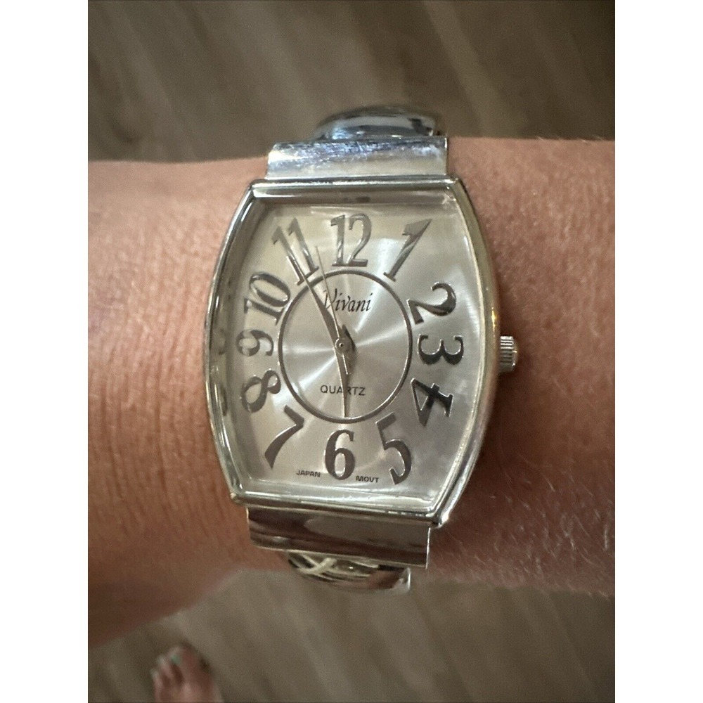 Vintage Vivani Accutime Womens Watch Bangle Band Silver Cuff K814